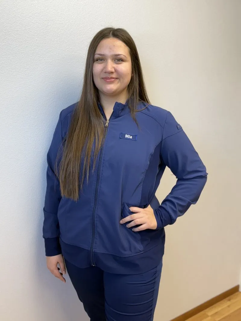 Mia Langreck- Dental Assistant Trainee